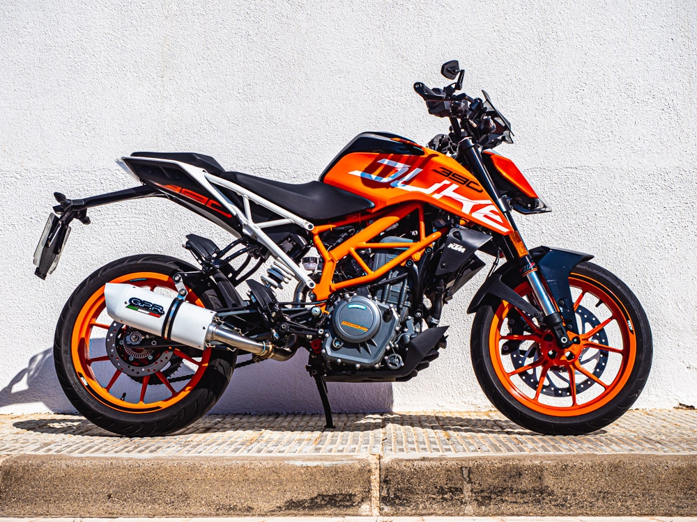 Exhaust compatible with Ktm 250 Duke 2017-2020, Albus Evo4, Slip-on exhaust including removable db killer and link pipe, not EPA-compliant 