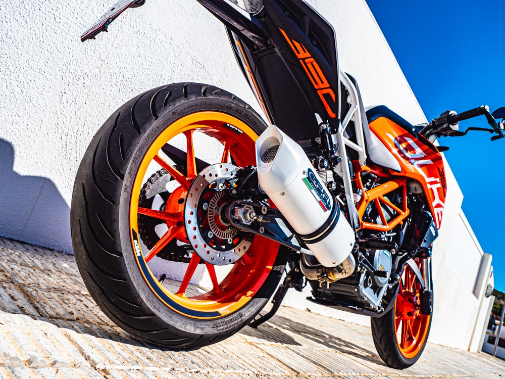 Exhaust compatible with Ktm 250 Duke 2017-2020, Albus Evo4, Slip-on exhaust including removable db killer and link pipe, not EPA-compliant 
