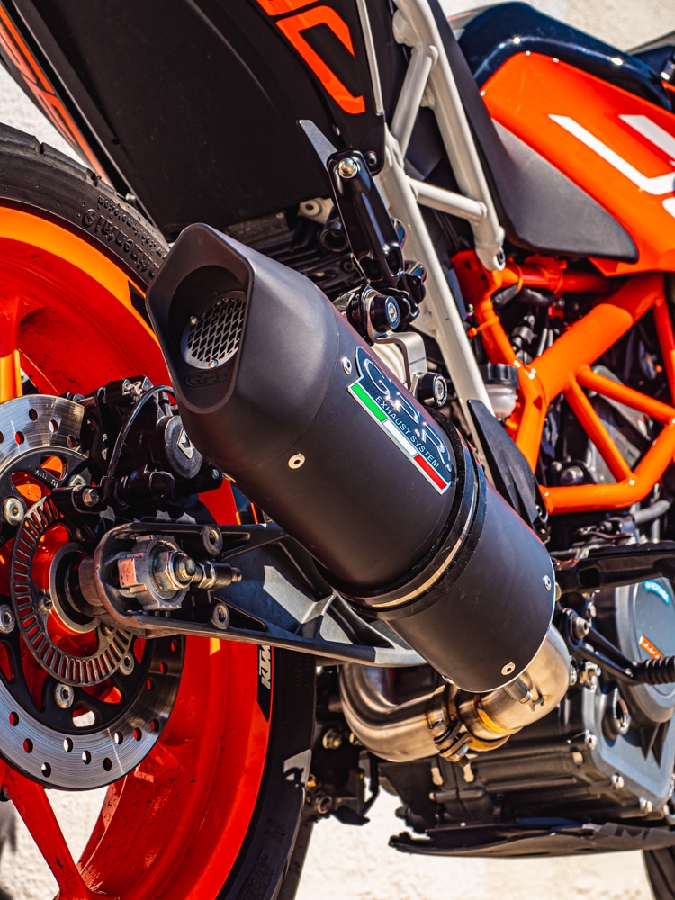 Exhaust compatible with Ktm 390 DUKE 2017-2020, Furore Evo4 Nero, Slip-on exhaust including removable db killer and link pipe, not EPA-compliant 