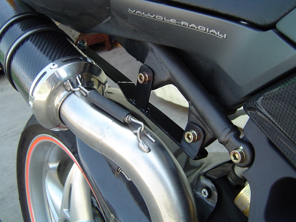 Exhaust compatible with Mv Agusta Brutale 750 S 2000-2006, Albus Ceramic, Slip-on exhaust including removable db killer and link pipe, EPA-compliant 