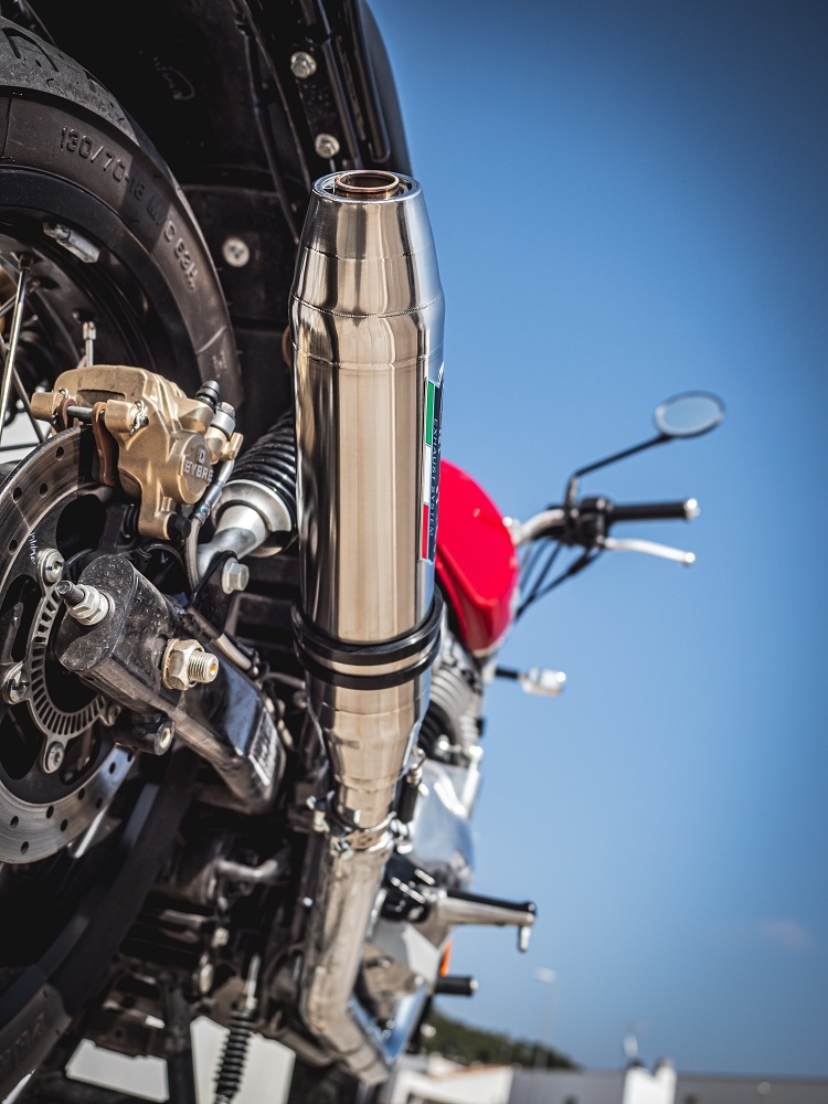 Exhaust compatible with Royal Enfield Interceptor 650 2019-2020, Deeptone Inox, Dual slip-on exhausts including removable db killers and link pipes 