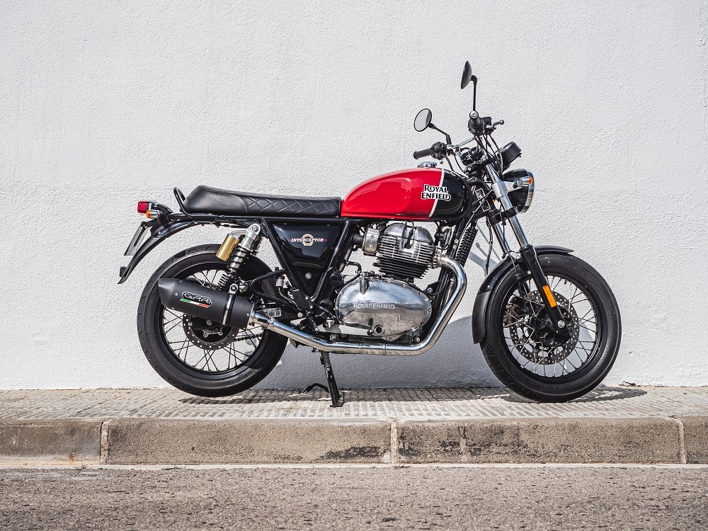 Exhaust compatible with Royal Enfield Interceptor 650 2021-2025, Furore Evo4 Nero, Dual slip-on exhausts including removable db killers and link pipes 
