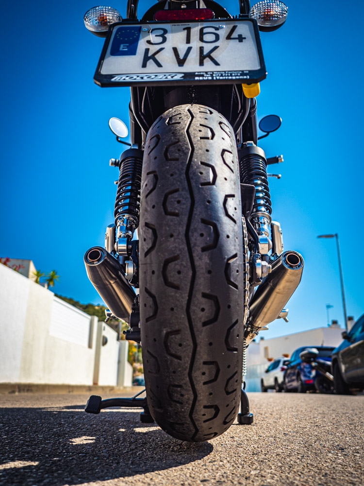 Exhaust compatible with Triumph Street Twin 900 2015-2019, Deeptone Inox, Dual slip-on including removable db killers and link pipes, EPA-compliant 
