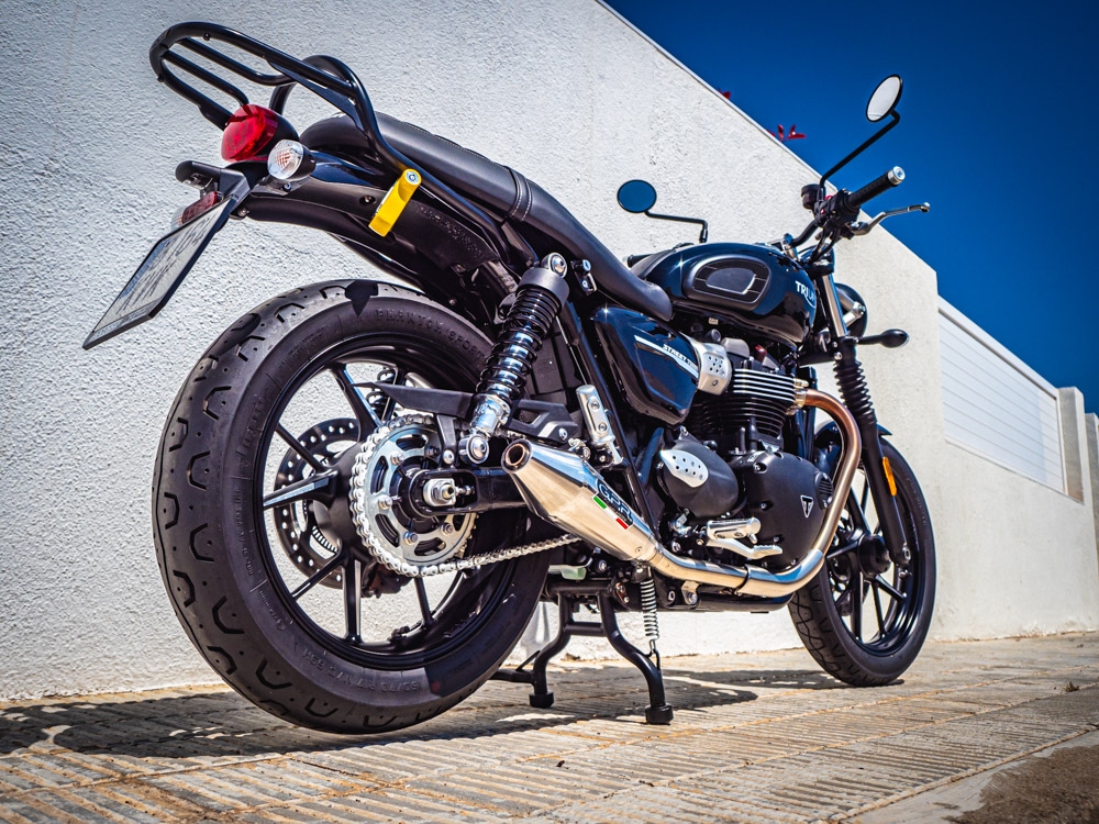 Exhaust compatible with Triumph Street Twin 900 2020-2021, Vintacone, Dual slip-on including removable db killers and link pipes, EPA-compliant 