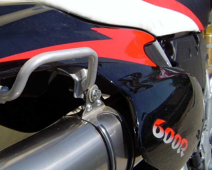 Exhaust compatible with Yamaha Tt 600 R / Tt 600 E 1998-2004, Furore Nero, Slip-on exhaust including removable db killer and link pipe, EPA-compliant 