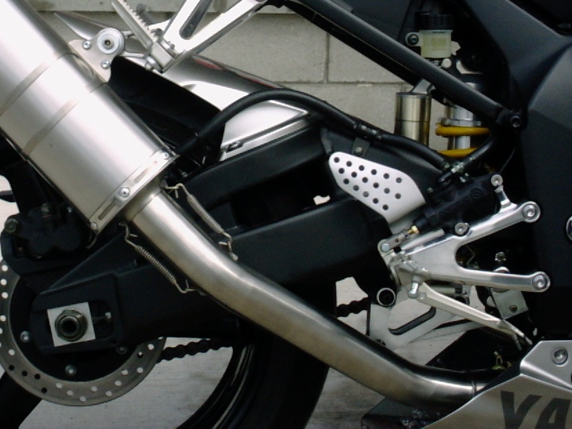 Exhaust compatible with Yamaha YZF 1000 R1 2002-2003, Albus Ceramic, Slip-on exhaust including removable db killer and link pipe, EPA-compliant 