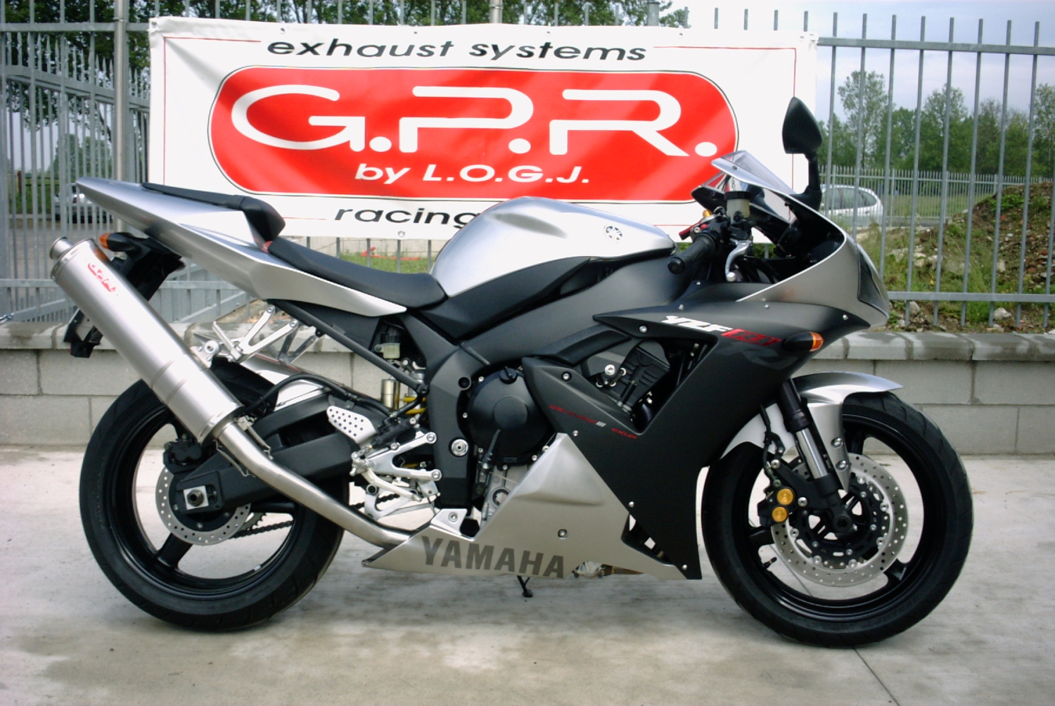 Exhaust compatible with Yamaha YZF 1000 R1 2002-2003, Trioval, Slip-on exhaust including removable db killer and link pipe, EPA-compliant 