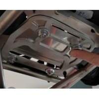 Top case GPR TECH compatible with  Aprilia Tuareg 660 2021/2024 e5 GPR TECH Top case in aluminum, silver color with specific plate included Capacity 45 LT.