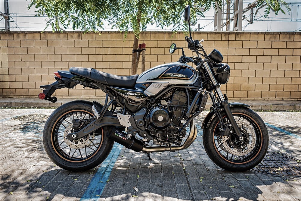 Exhaust compatible with Kawasaki Z650RS 2021-2023, M3 Black Titanium, Full system exhaust, including removable db killer 