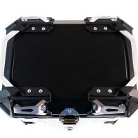 GPR TECH TOP CASE ALPI-TECH 26 LT. SILVER Top case in aluminum,including soft backrest, silver color with universal plate  Capacity 26 LT.