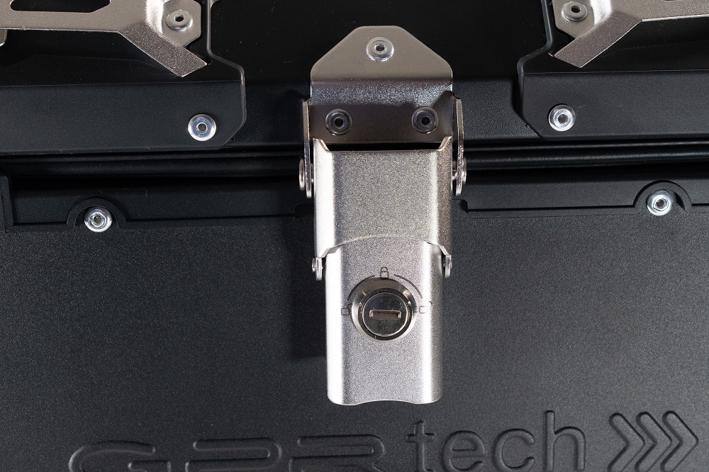 GPR TECH TOP CASE ALPI-TECH 26 LT. BLACK Top case in aluminum,including soft backrest, black color with universal plate  Capacity 26 LT.