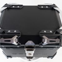 GPR TECH TOP CASE ALPI-TECH 26 LT. BLACK Top case in aluminum,including soft backrest, black color with universal plate  Capacity 26 LT.