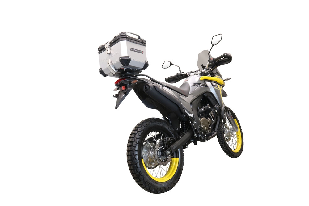 Top case GPR TECH compatible with  Voge 300Rally 2022/2024 e5 GPR TECH Top case in aluminum, silver color with specific plate included Capacity 26 LT.