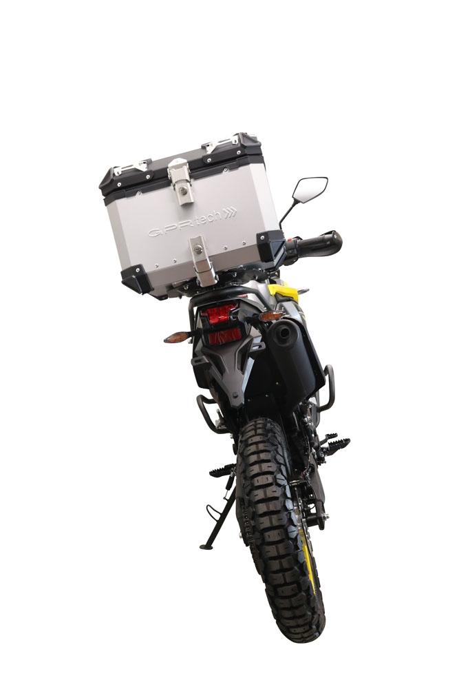 Top case GPR TECH compatible with  Voge 300Rally 2022/2024 e5 GPR TECH Top case in aluminum, silver color with specific plate included Capacity 35 LT.