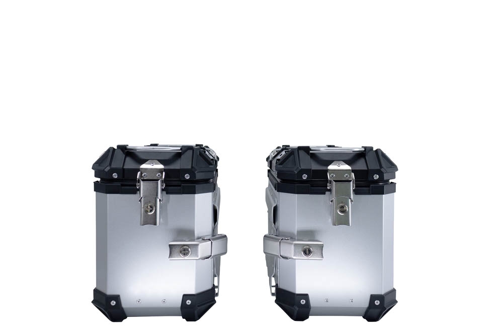 GPR TECH compatible with  Kawasaki Versys 650 2021/2022 e5 GPR TECH Pair of side cases aluminum made, silver color with specific pannier holder Capacity 38 LT. + 38 LT.