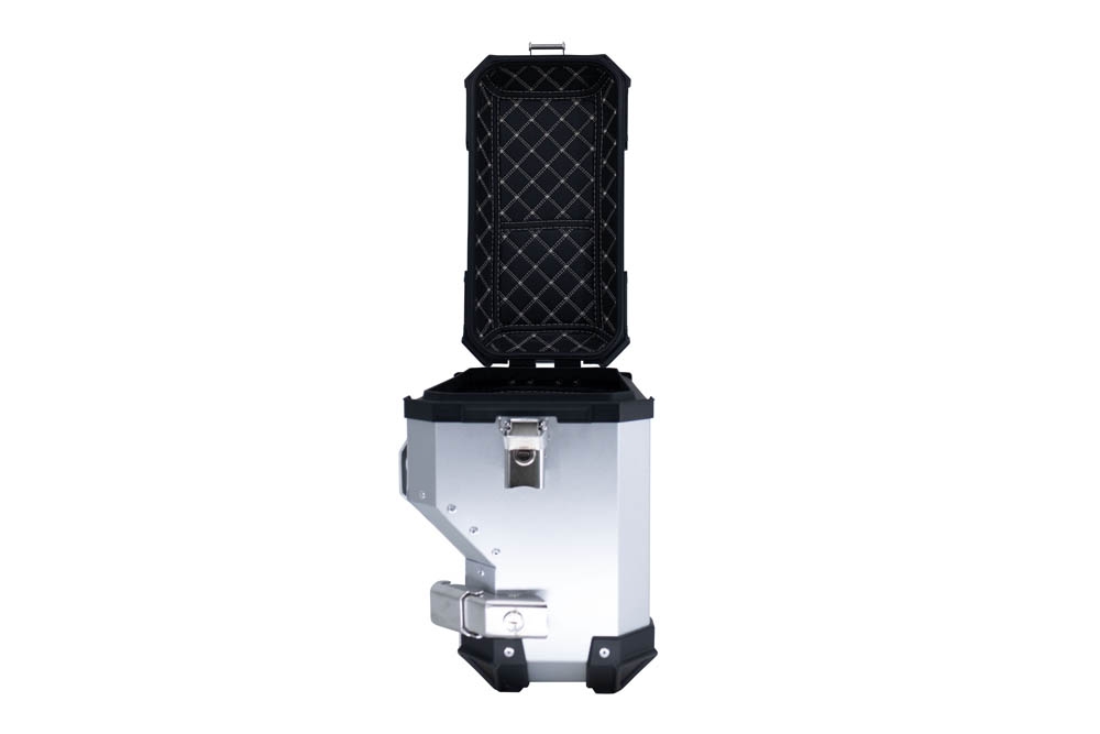 GPR TECH compatible with  Suzuki V-Strom 1050 Xt/De 2020/2024 e5 GPR TECH Pair of side cases aluminum made with contoured right side, silver color with specific pannier holder Capacity 38 LT. + 32 LT.