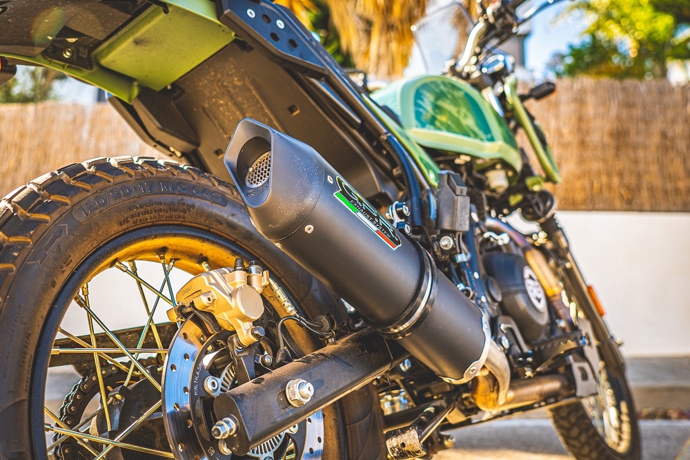 Exhaust compatible with Royal Enfield Himalayan 410 2021-2024, Furore Nero, Slip-on exhaust including link pipe and removable db killer 