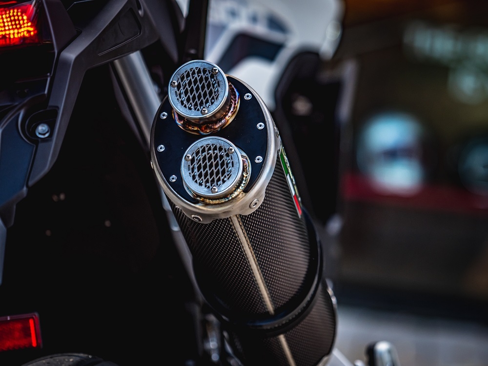 Exhaust compatible with Triumph Tiger 850 2020-2024, Dual Inox, Slip-on exhaust including removable db killer and link pipe, EPA-compliant 
