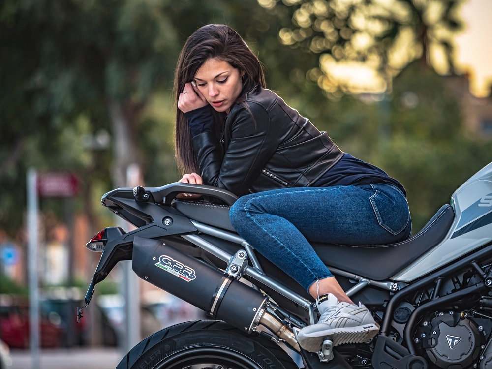Exhaust compatible with Triumph Tiger 900 2020-2023, Furore Evo4 Nero, Slip-on exhaust including removable db killer and link pipe, EPA-compliant 