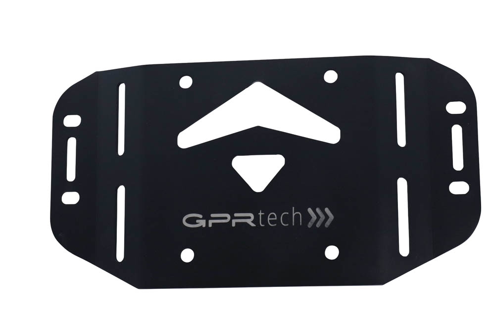 Top case GPR TECH compatible with  Kawasaki Versys 1000 i.e. 2021/2024 e5 GPR TECH Top case in aluminum, silver color with specific plate included Capacity 55 LT.