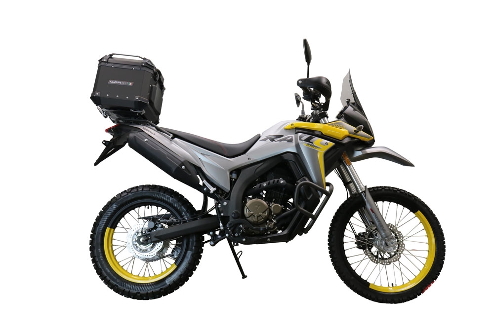 Top case GPR TECH compatible with  Voge 300Rally 2022/2024 e5 GPR TECH Top case in aluminum, black color with specific plate included Capacity 35 LT.
