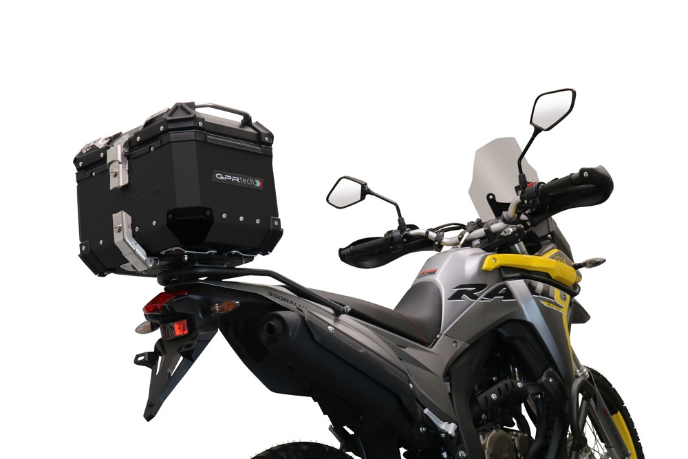 Top case GPR TECH compatible with  Voge 300Rally 2022/2024 e5 GPR TECH Top case in aluminum, black color with specific plate included Capacity 26 LT.