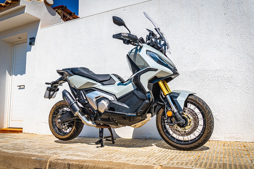 Exhaust compatible with Honda X-Adv 750 2021-2024, Furore Evo4 Nero, Slip-on exhaust including removable db killer and link pipe, EPA-compliant 