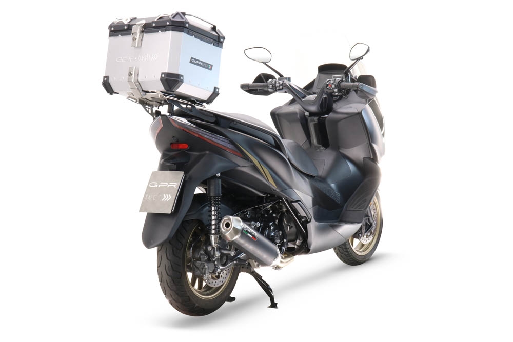 Top case GPR TECH compatible with  Zontes E 350 2023/2024 GPR TECH Top case in aluminum, silver color, including roof rack and specific plate Capacity 26 LT.