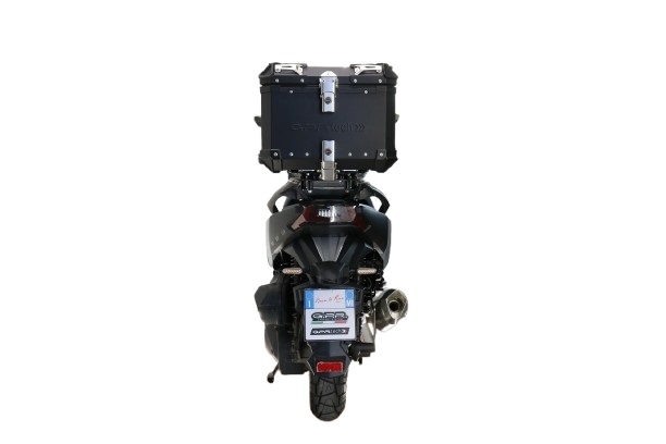 Top case GPR TECH compatible with  Bmw G 310 Gs 2017/2021 e4 GPR TECH Top case in aluminum, black color with specific plate included Capacity 35 LT.