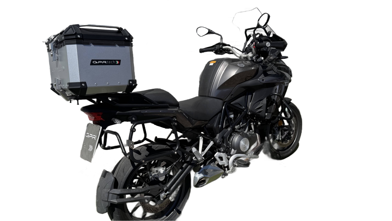 Top case GPR TECH compatible with  Benelli Trk 502 X 2021/2024 e5 GPR TECH Top case in aluminum, silver color with specific plate included Capacity 45 LT.