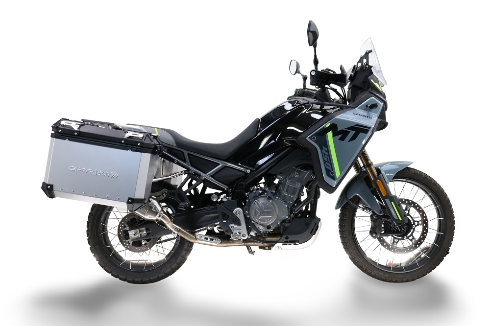 GPR TECH compatible with  Cf Moto 800 Mt Touring 2021/2024 e5 GPR TECH Pair of side cases aluminum made with contoured right side, silver color with specific pannier holder Capacity 38 LT. + 32 LT.