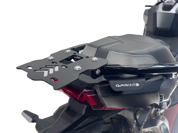Top case GPR TECH compatible with  Bmw G 310 Gs 2017/2021 e4 GPR TECH Top case in aluminum, black color with specific plate included Capacity 26 LT.