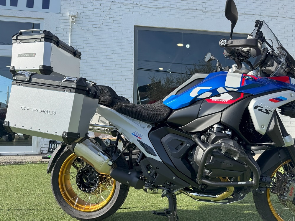 GPR TECH compatible with  BMW R 1300 GS Adventure 2023/2025 GPR TECH Triptych kit made in silver color, with Top case 45 Lt + Side Cases 38 Lt + 38 Lt + general black rack holder Top case capacity 45 Lt + side cases capacity 38 LT. + 38 LT.