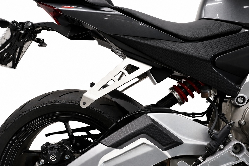 GPR accessory exhaust compatible with Aprilia RS 660 2021-2024, Staffa Pedana Passeggero / Muffler bracket,  