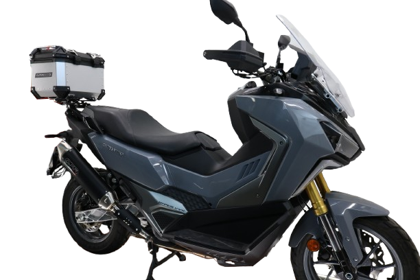 Top case GPR TECH compatible with  Bmw G 310 Gs 2017/2021 e4 GPR TECH Top case in aluminum, silver color with specific plate included Capacity 26 LT.