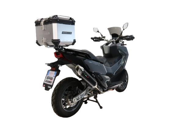 Top case GPR TECH compatible with  Bmw G 310 Gs 2017/2021 e4 GPR TECH Top case in aluminum, silver color with specific plate included Capacity 35 LT.