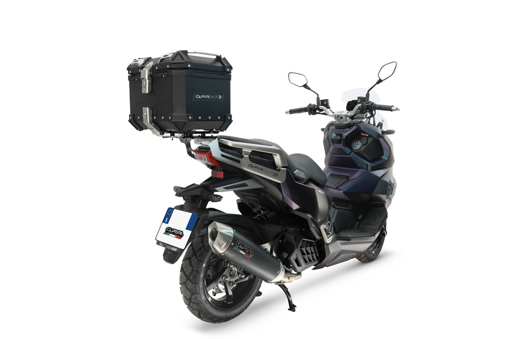 Top case GPR TECH compatible with  Sym ADX 125 2024/2026 e5 Plus GPR TECH Top case in aluminum, black color with specific plate included Capacity 26 LT.