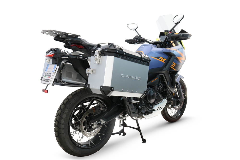 GPR TECH compatible with  Zontes 703 F 2025/2026 GPR TECH Pair of side cases aluminum made, silver color with specific pannier holder Capacity 38 LT. + 38 LT.