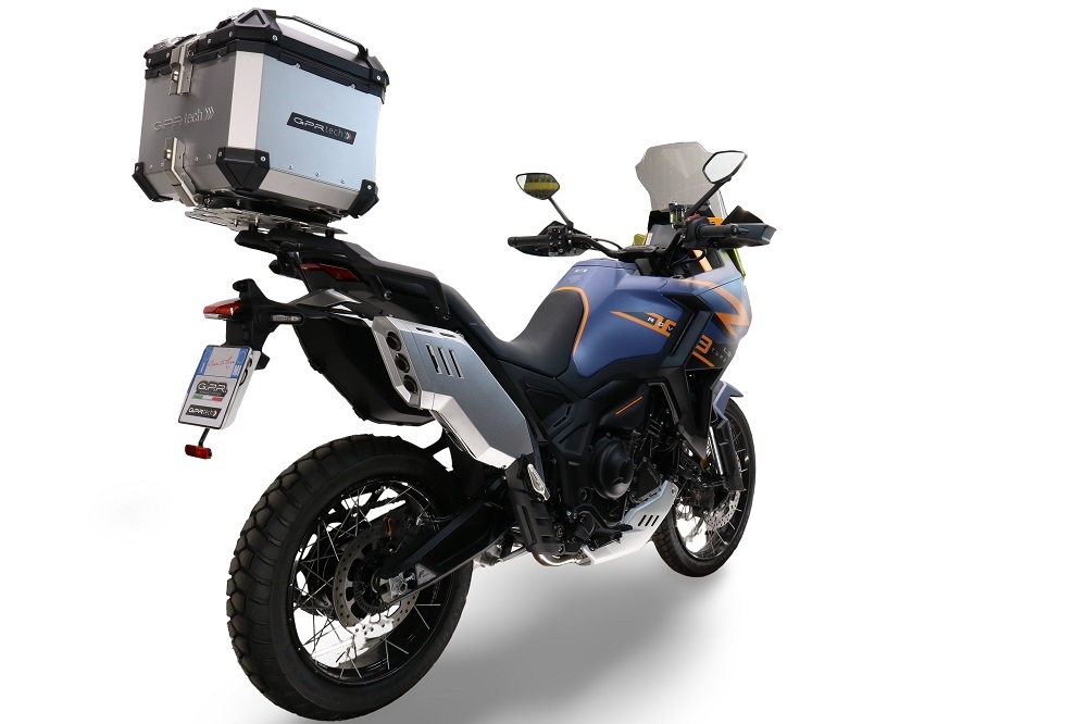 GPR TECH compatible with  Zontes 703 F 2025/2026 GPR TECH Top case in aluminum, silver color with specific plate included Capacity 35 LT.